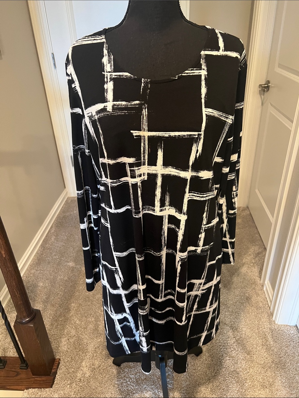 Cato Black & White Brushstroke Grid Midi Dress